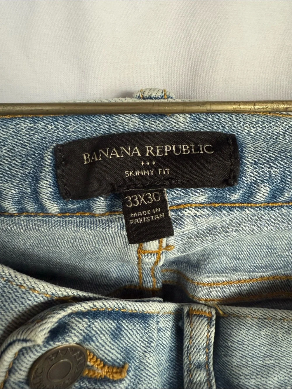 Banana Republic Light Wash Men's Jeans - Classic Slim Fit